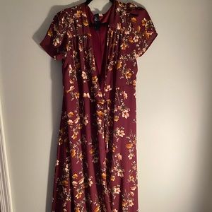 Beautiful and flowy maroon floral wrap dress. Size medium